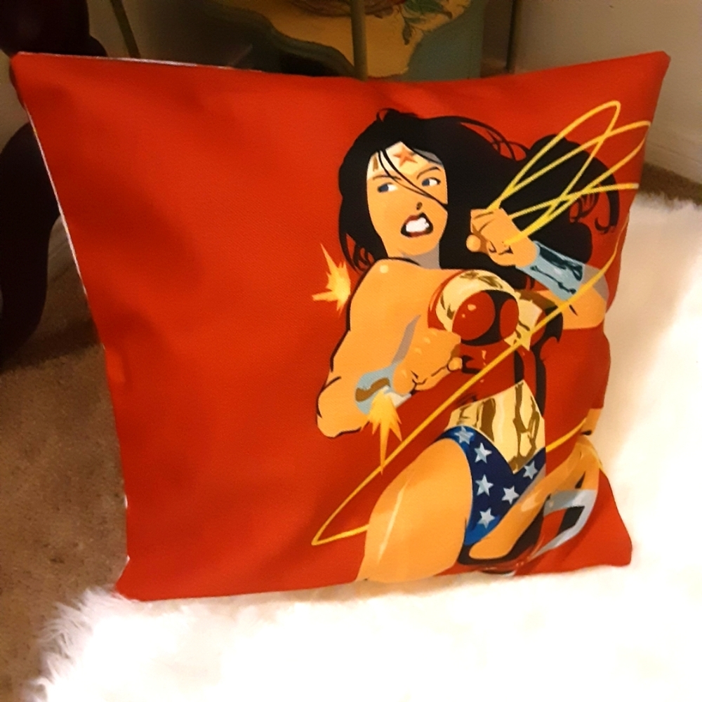 Wonder Woman Throw Pillow
